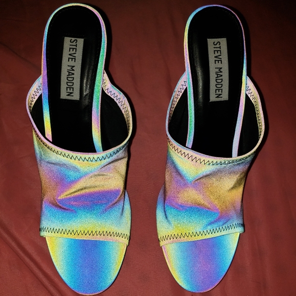 Metallic Steve Madden heels - Picture 3 of 11